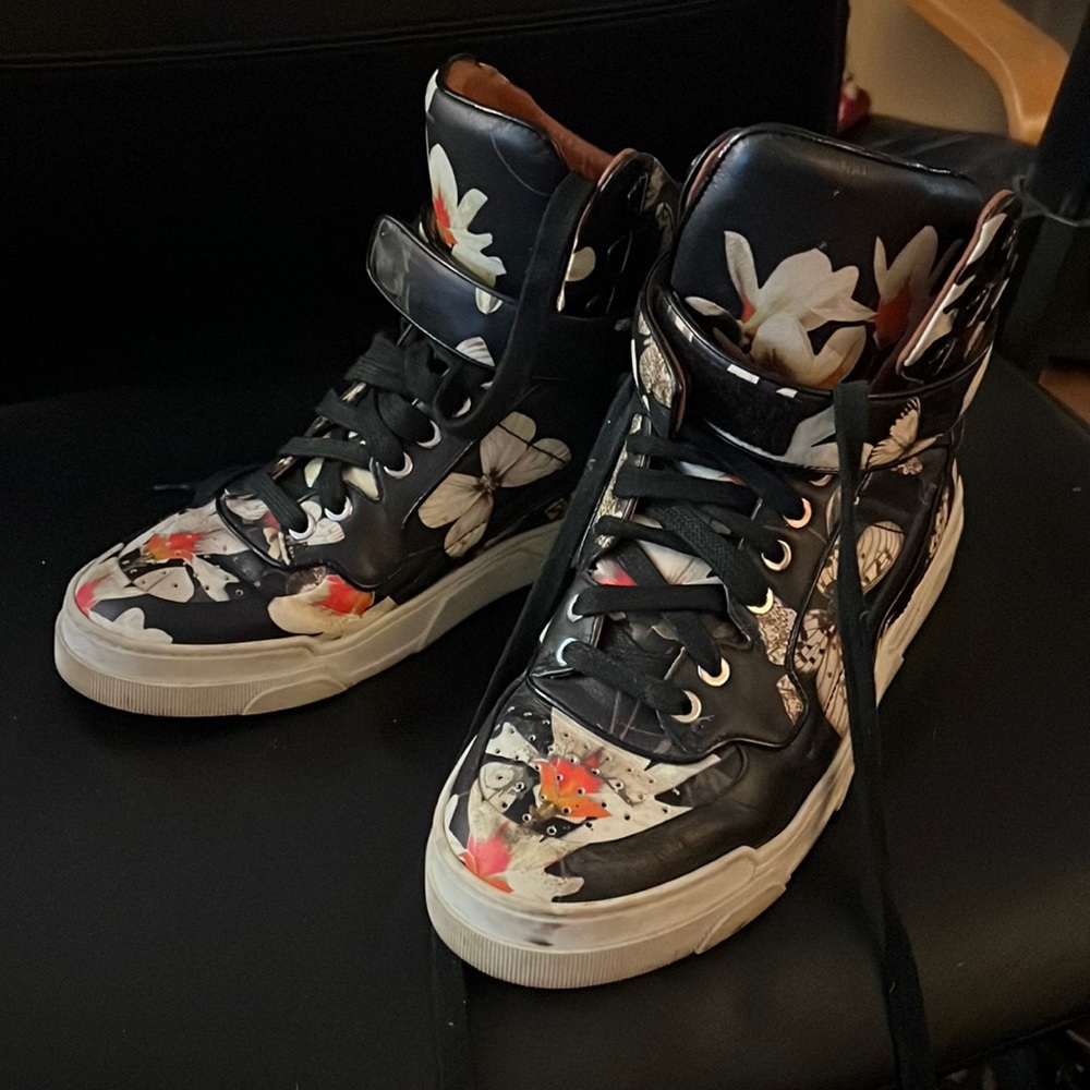Givenchy sneakers butterfly